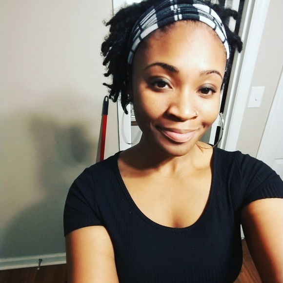 Meet the Posher Other - Meet your Posher, Victoria